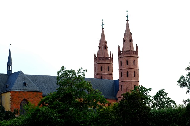 Verkaufsoffener Sonntag Worms - Die Liebfrauenkirche ist neben dem Dom ein Wahrzeichen Verkaufsoffener Sonntag Worms - Die Liebfrauenkirche ist neben dem Dom ein Wahrzeichen